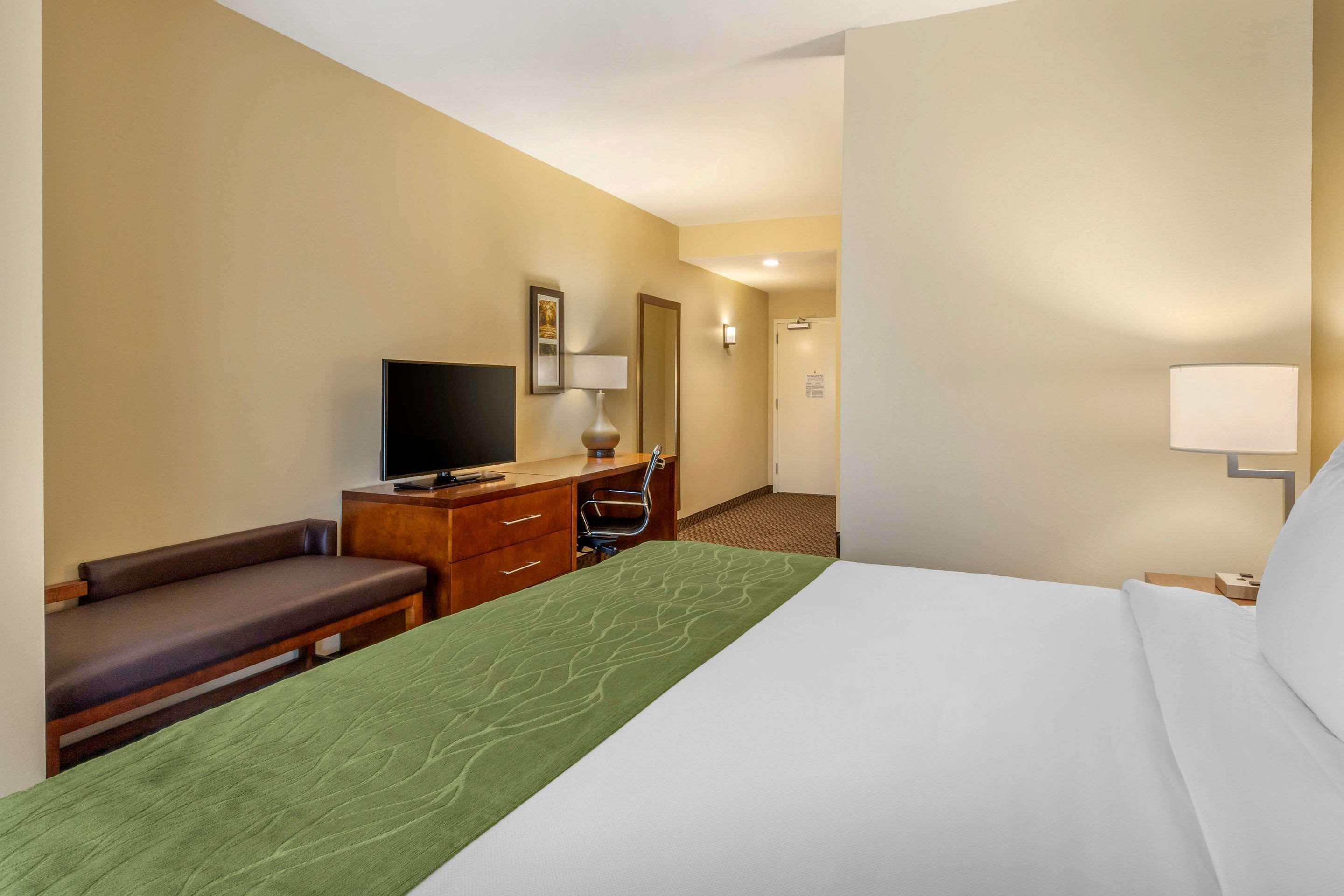 Comfort Inn & Suites Florence Exterior photo